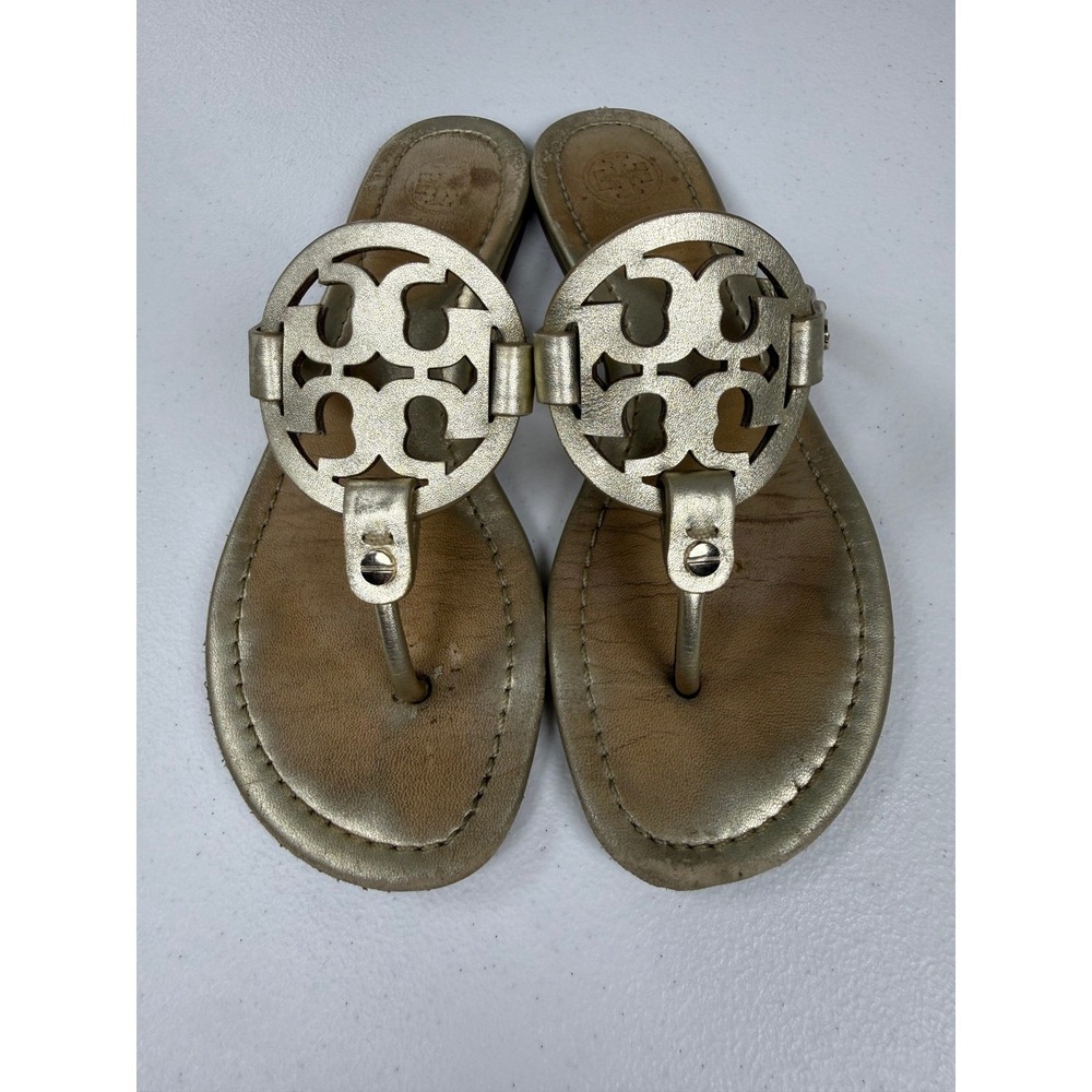 Tory Burch Miller Sandals Women Size 6M Gold Leather Logo Thong Preppy Beachwear